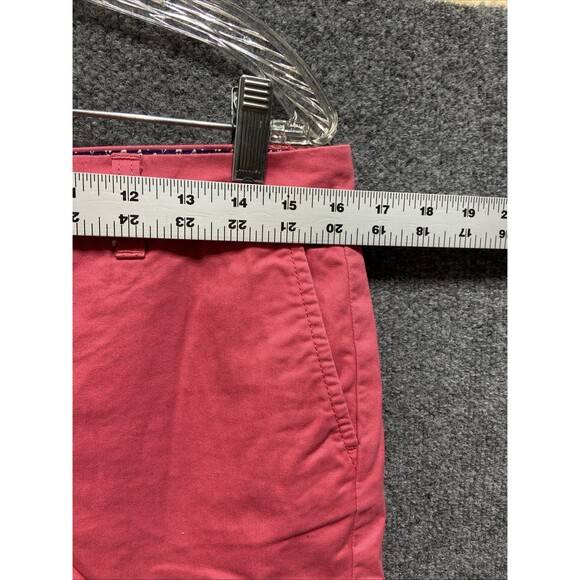 Tommy Hilfiger Women’s Shorts Size 4 Pink Chino Style w/ Pockets & Zip Closure - Picture 4 of 7